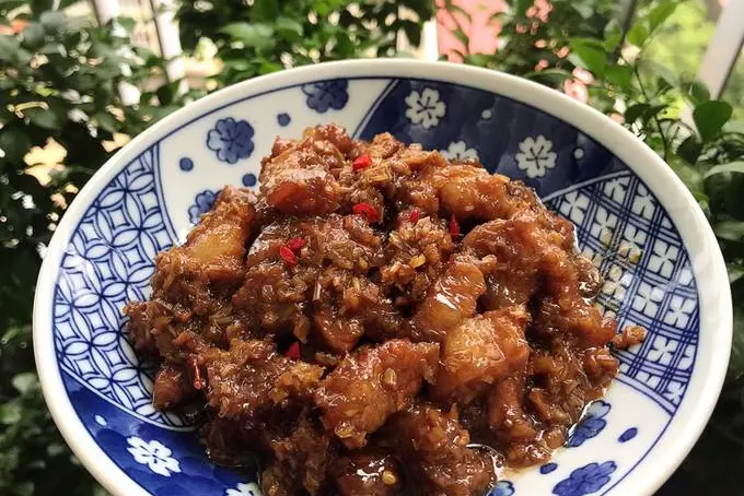 Hình ảnh Cơm thịt kho mắm ruốc