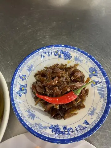 Hình ảnh Cơm Cá Cơm Kho Tiêu
