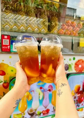 Hình ảnh Trà Đào hạt Chia ly 700 ml