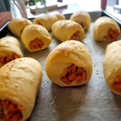 Hình ảnh Bánh mì đùi gà