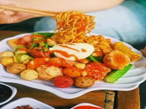 Hình ảnh Mì xào cá viên 