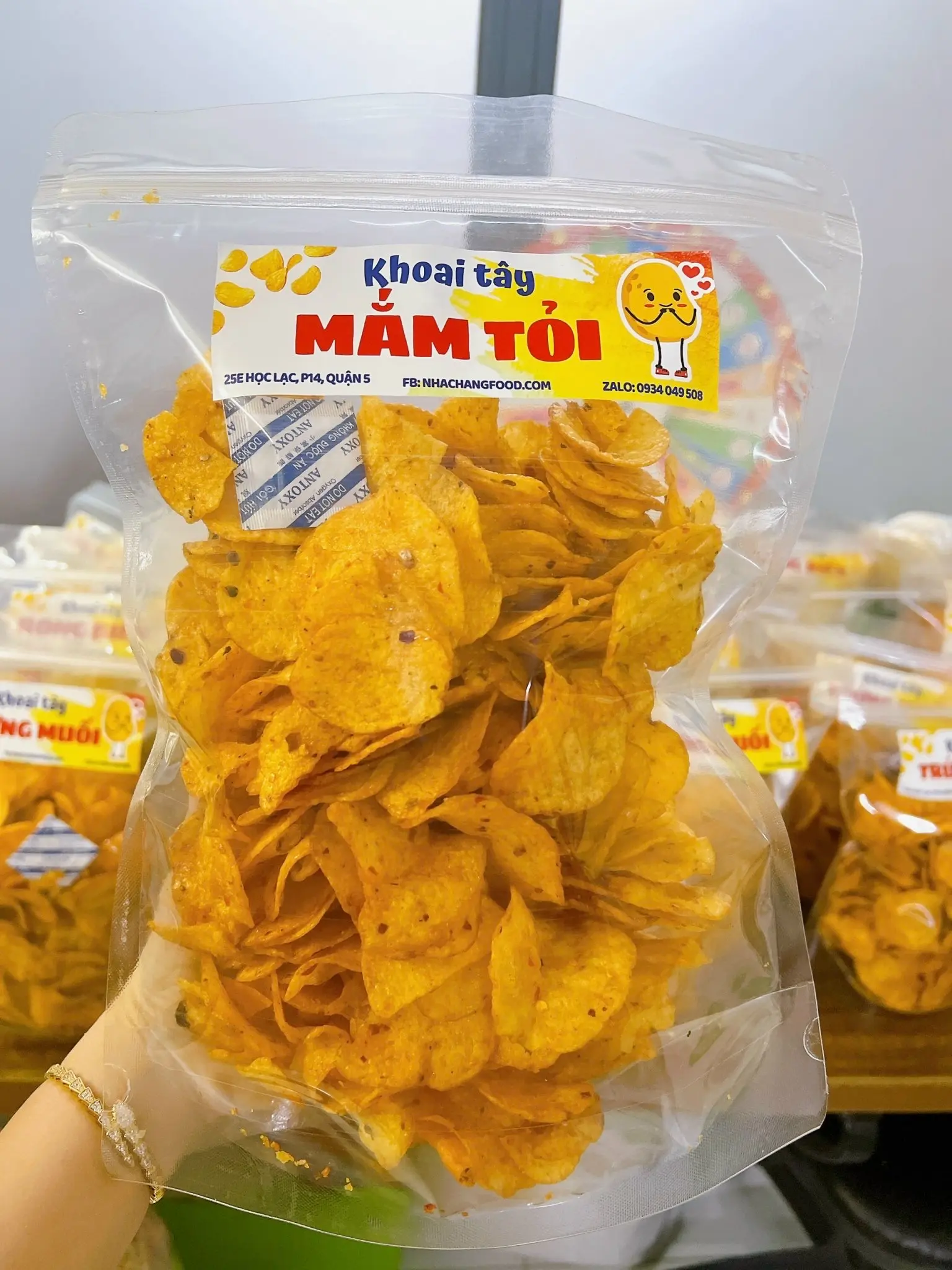 Hình ảnh KHOAI TÂY SẤY MẮM TỎI CAY 350gram