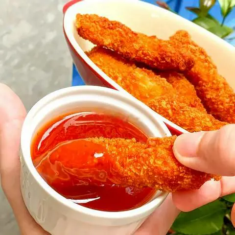 Hình ảnh Gà xù que chấm sốt hao house