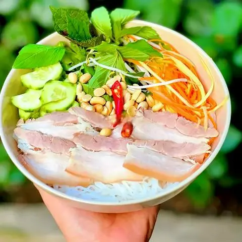 Hình ảnh Bún    Mắm Nêm Thịt Luộc
