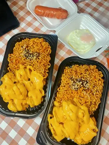 Hình ảnh Mì Samyang thập cẩm chiên 