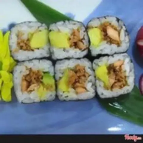 Hình ảnh M Cuộn Cá Hồi Têri - Salmon Têri Maki