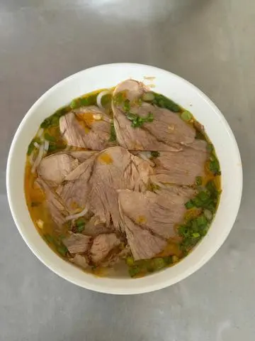 Hình ảnh Bún bò nạm