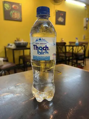 Hình ảnh Nước khoáng Thạch Bích Chanh tươi