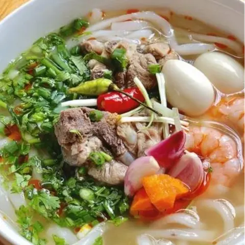 Hình ảnh bánh canh sườn non thịt bằm