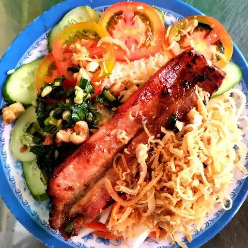 Hình ảnh Cơm tấm ba rọi bì