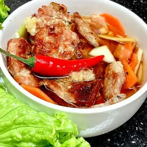 Hình ảnh Bún chả chỉ lấy thịt viên