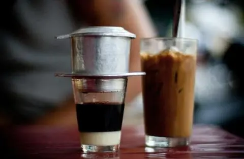 Hình ảnh Cafe sữa đá pha phin