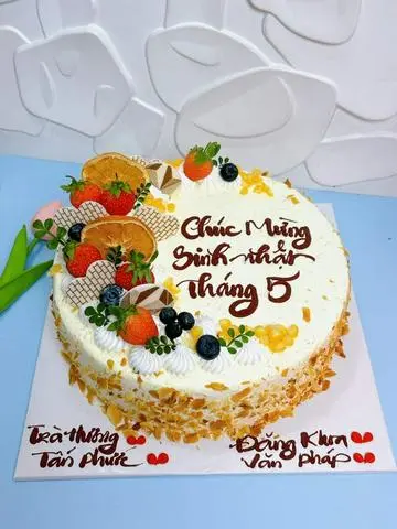 Hình ảnh Bánh kem bắp size vừa