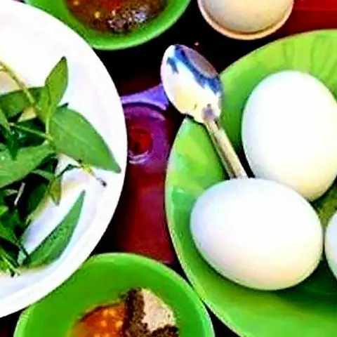 Hình ảnh Hột vịt lộn luộc 3 quả