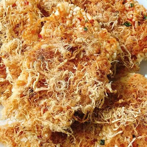 Hình ảnh Cơm cháy nước mắm chà bông vừa