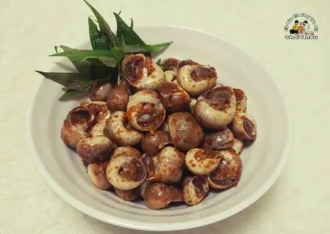 Hình ảnh ốc mỡ xào bơ tỏi 