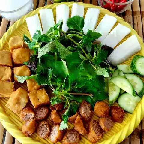 Hình ảnh Bún đậu nem chua rán