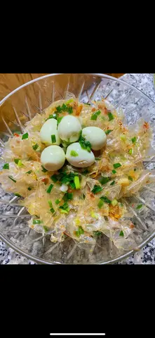 Hình ảnh Bánh tráng phơi sương trộn mỡ hành trứng cút