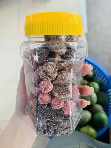 Hình ảnh Dâu tầm , me , tắc , cam thảo lắc đường