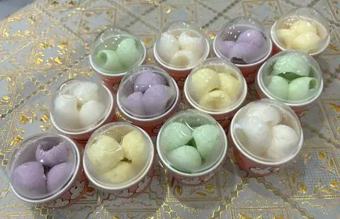 Hình ảnh Combo 5 ly kem dừa Mix vị 80g