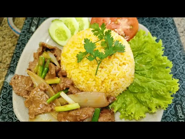 Hình ảnh Com chiên bò xào 