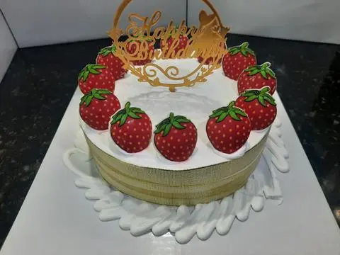 Hình ảnh Bánh kem sữa tươi mẫu ngẫu nhiên 20cm