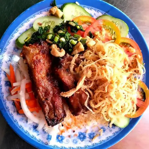 Hình ảnh Cơm tấm sườn cây bì