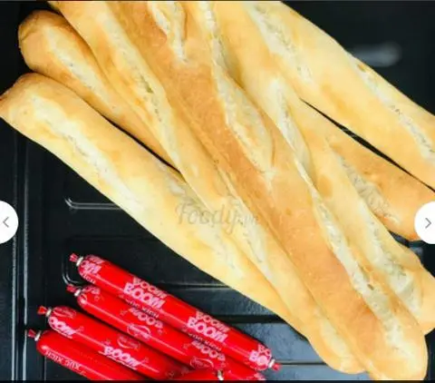 Hình ảnh Bánh mì que pate bơ xúc xích