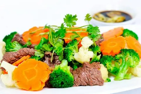 Hình ảnh Bông cải xào thịt