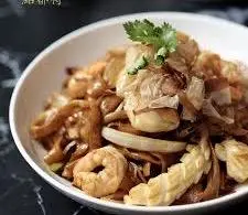 Hình ảnh Hủ tiếu xào hải sản sốt xo