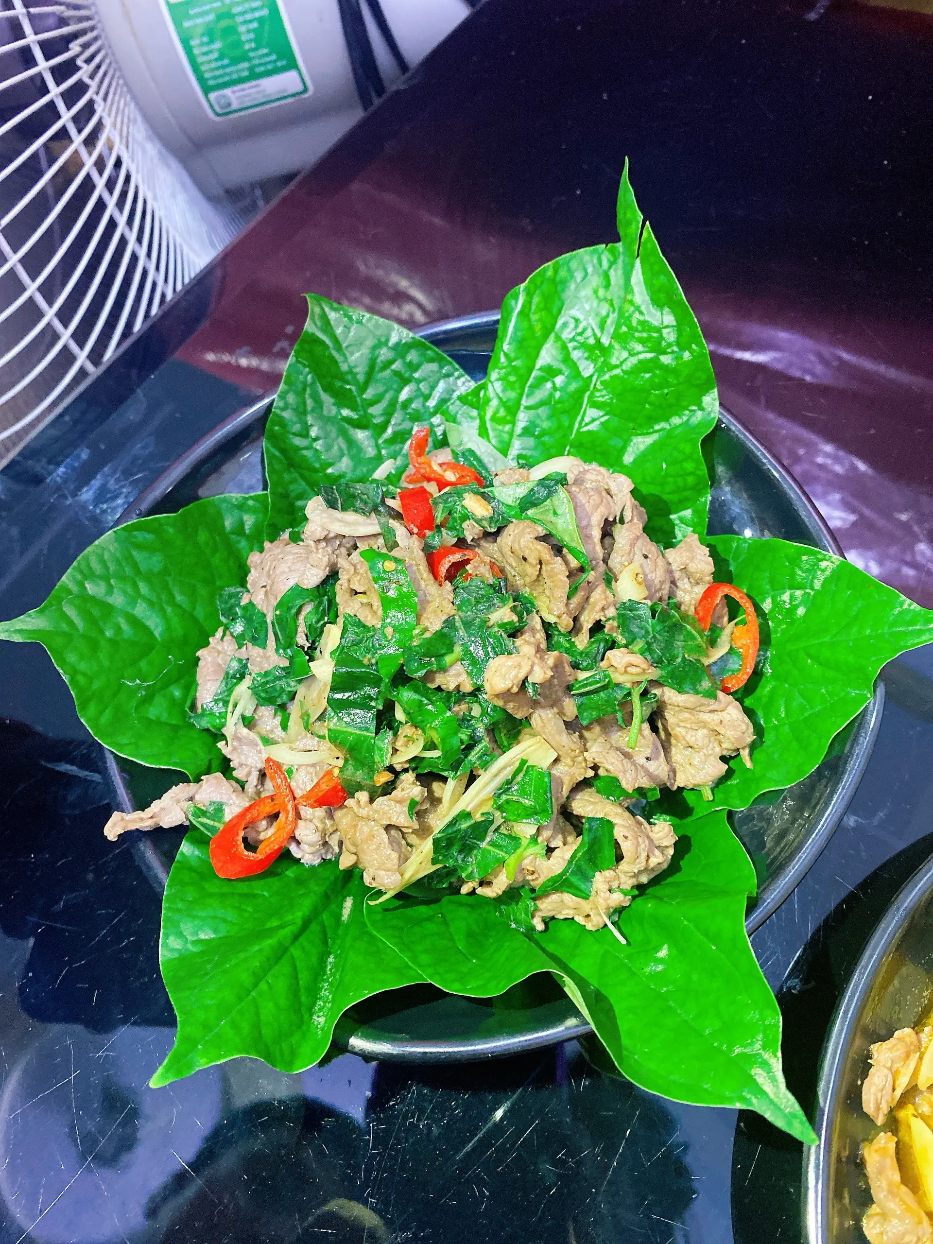 Hình ảnh Bò Xào Lá Lốt
