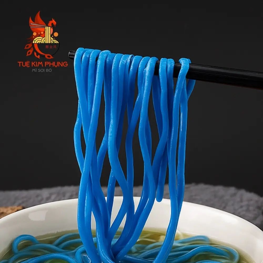 Hình ảnh Mì tươi thủ công vị đậu biếc
