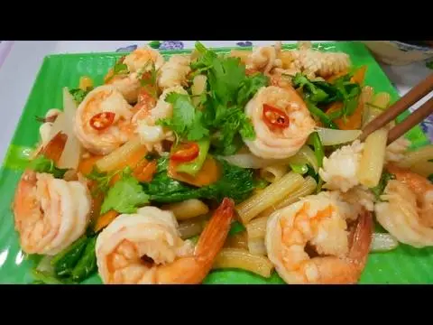 Hình ảnh Hủ tiếu xào tôm