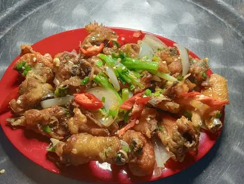 Hình ảnh GÀ CHIÊN MẮM TỎI 1/2 CON 
