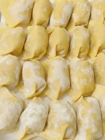 Hình ảnh Hoành thánh thịt