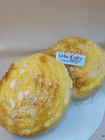 Hình ảnh Bánh mì Dừa hạnh nhân 