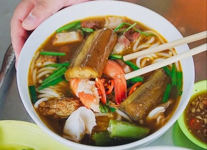 Hình ảnh Bún mắm tô đặc biệt
