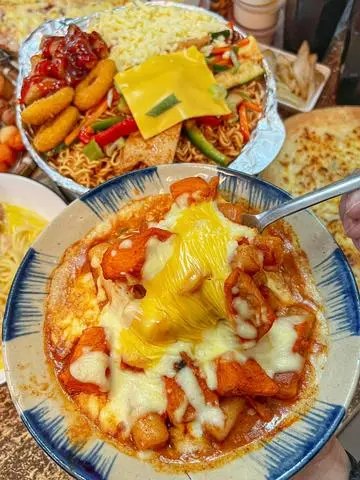 Hình ảnh Gà sốt kem đút lò phô mai cheddar