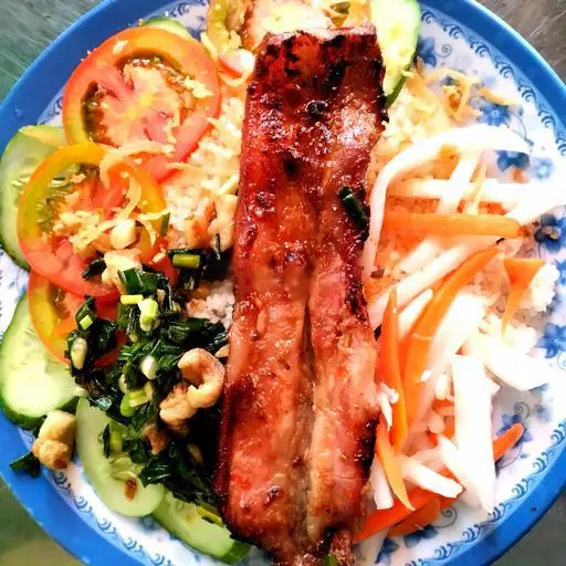 Hình ảnh Cơm tấm sườn ba rọi