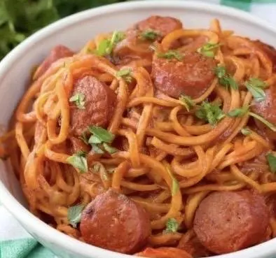 Hình ảnh Mì Ý bò bằm xúc xích