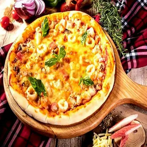 Hình ảnh Pizza phô mai mực - size L