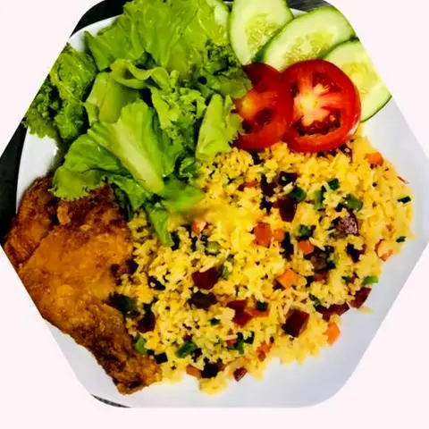 Hình ảnh Cơm chiên Dương Châu - đùi tỏi