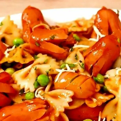 Hình ảnh Nui Xào Trứng - Xúc Xích