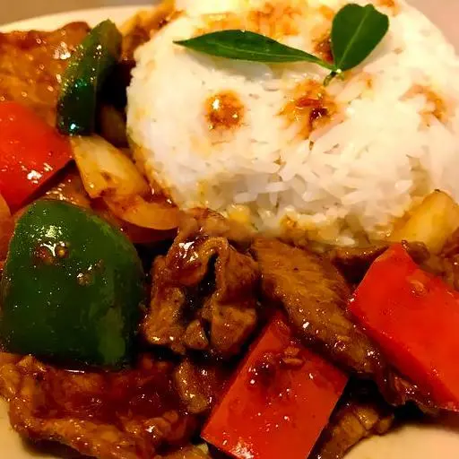 Hình ảnh Cơm bò xào sate chua ngọt