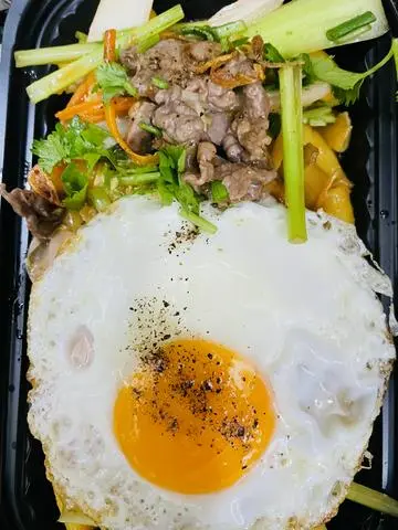 Hình ảnh Nui xào bò trứng