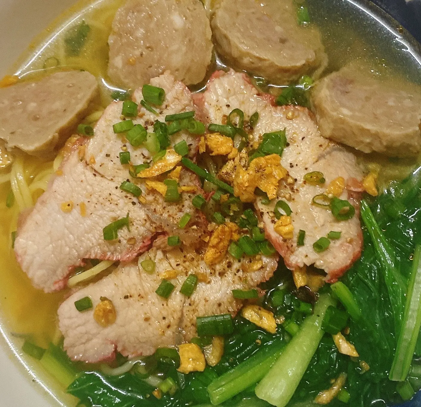 Hình ảnh Mì xá xíu bò viên
