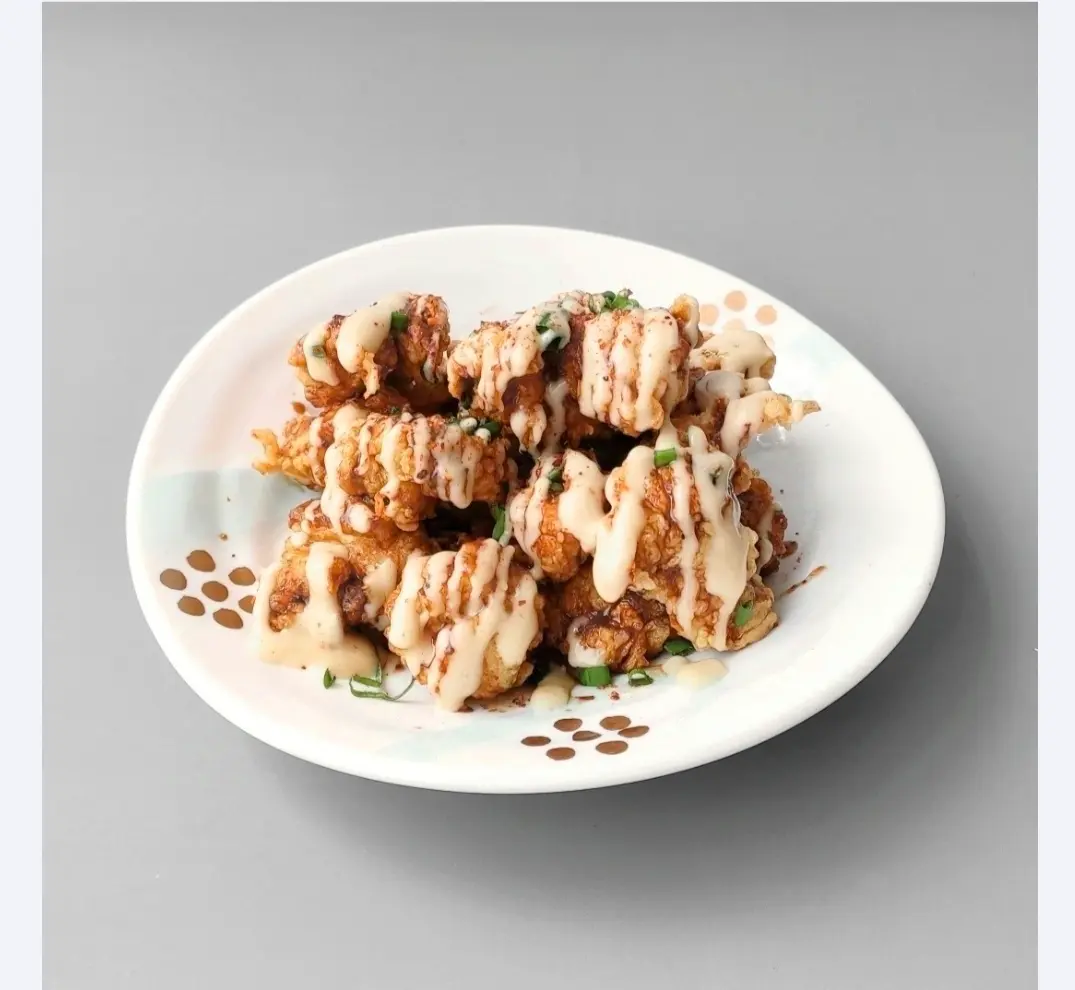 Hình ảnh Gà rán karaage sốt phô mai