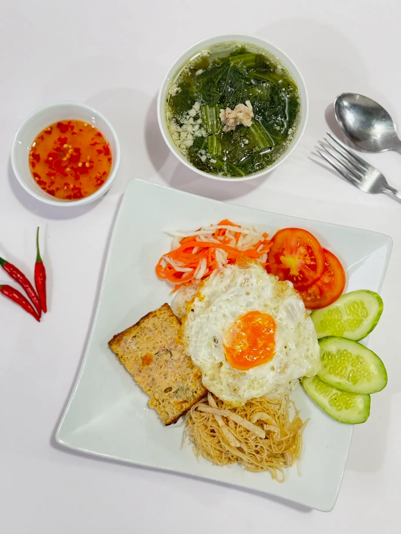 Hình ảnh Cơm Tấm 3 Chị Em Bì Chả Ốp La