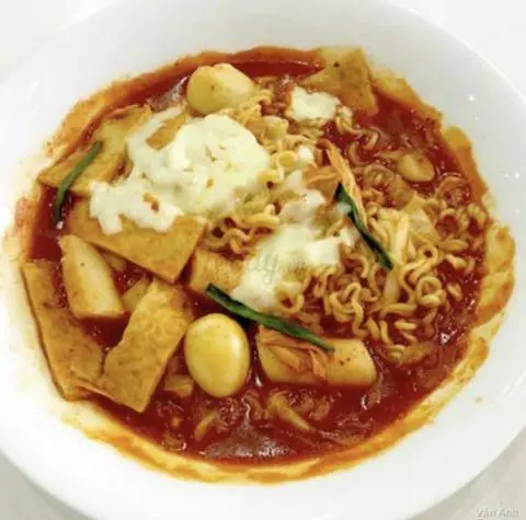 Hình ảnh Tokbokki - Mì HQ Phô Mai Sợi
