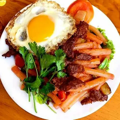 Hình ảnh Nui Xào Bò - Trứng